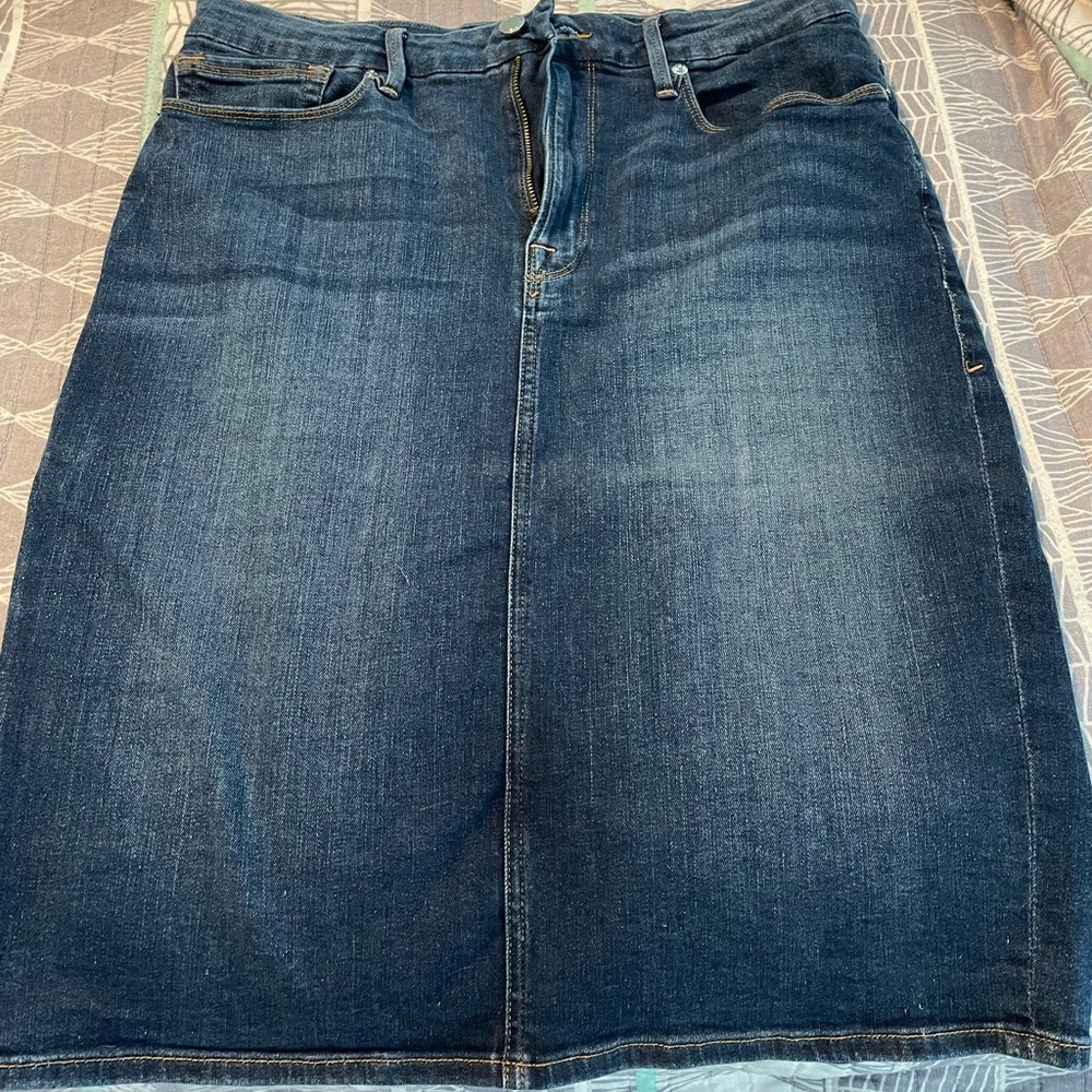 NWOT Good American Denim Skirt